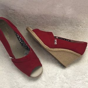 Toms wedges